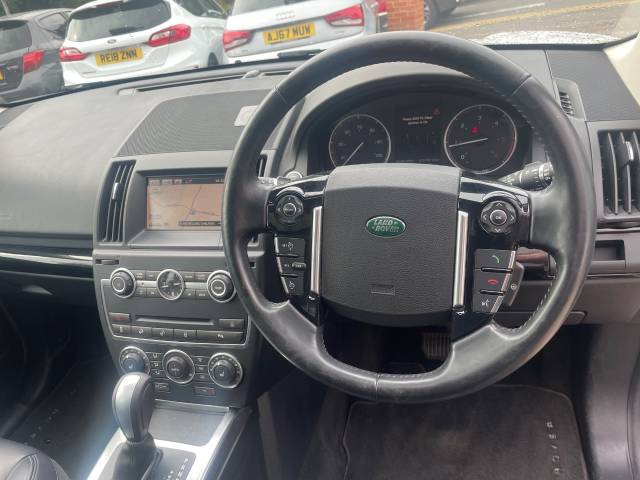 2014 Land Rover Freelander 2.2 SD4 Metropolis 5dr Auto - SUNROOF -  1 OWNER - H/LEATHER