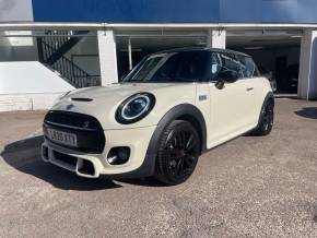 MINI HATCHBACK 2020 (20) at CSG Motor Company Chalfont St Giles