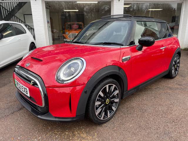 Mini Hatchback 0.0 135kW Cooper S Level 3 33kWh 3dr Auto - PAN ROOF - NAV- HEATED WHEEL Hatchback Electric Red