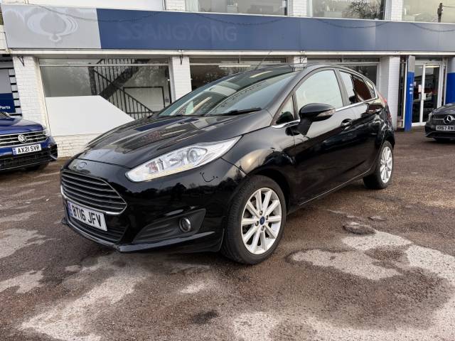 Ford Fiesta 1.0 EcoBoost Titanium 5dr - CRUISE - FFSH - E/F/MIRRORS - AIR CON Hatchback Petrol Black