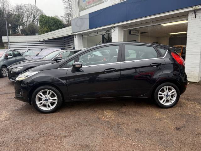 2016 Ford Fiesta 1.0 EcoBoost Zetec 5dr - FSH - AIR CON - ALLOYS