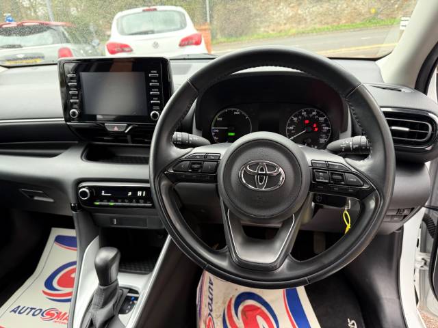2021 Toyota Yaris 1.5 Hybrid Icon 5dr CVT - APPLE CAR PLAY - REAR CAMERA - AIR CON  -